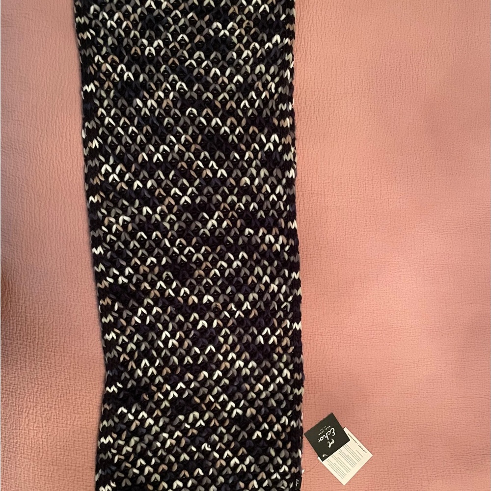 Echo cozy knit scarf